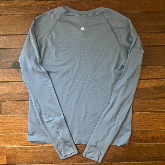 Lululemon NWT Swiftly Tech Long Sleeve Race Length in Washed Denim Blue Size 10 - Picture 2 of 4